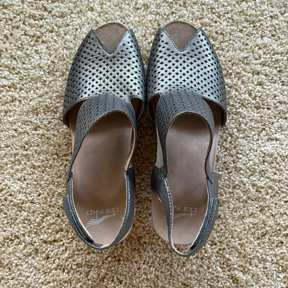 Dansko chic sandals